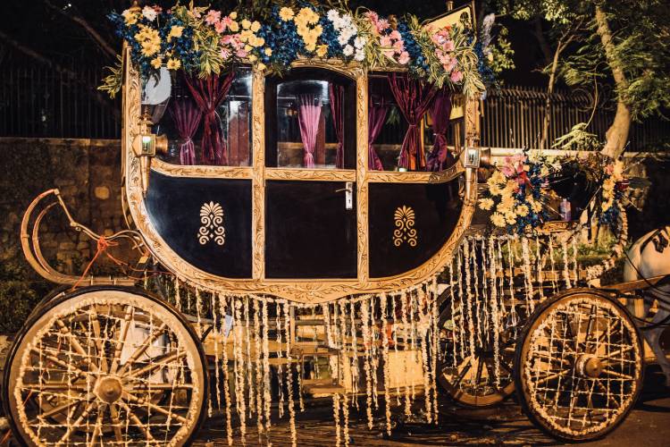 Ways to Make your Entry Enchanting with Baggi (Chariot)